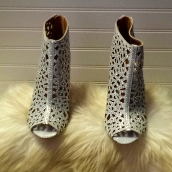 Zigi Soho Silver Sparkly Drift Caged Bootie - Picture 5 of 13